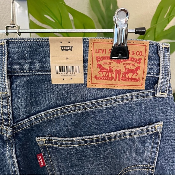 ✨ Levi’s Low Pro Straight Distressed Jeans Sz 28 | Mid Rise Relaxed Fit Denim - Picture 7 of 9